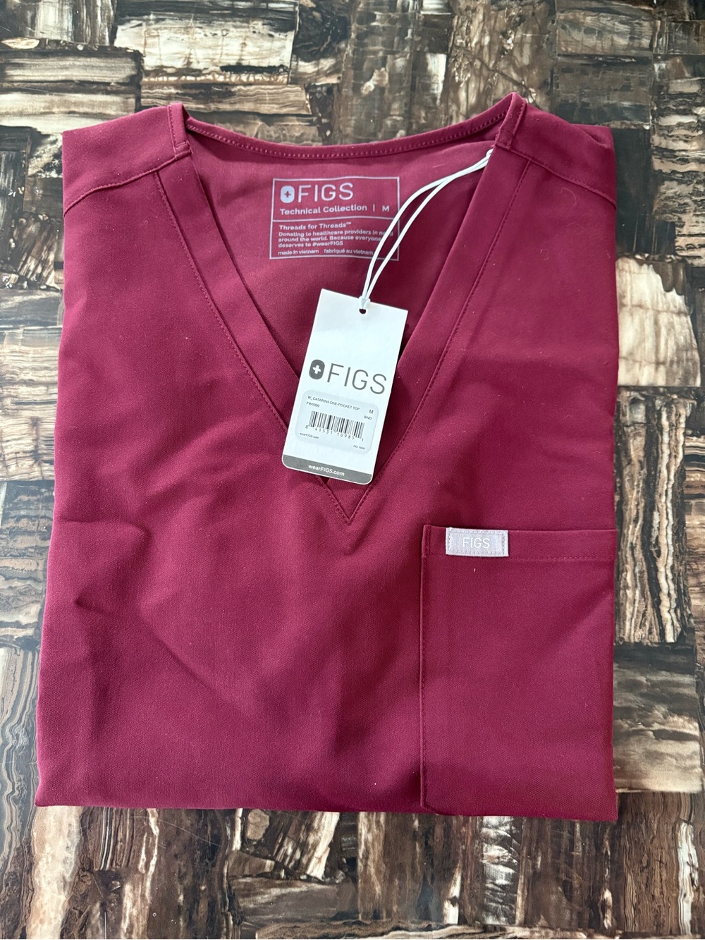 Figs Women’s V-Neck Scrub Top in Burgundy